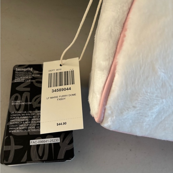 Cute Marie Pink &White cat Face  Bag. New loungfly - Picture 2 of 5